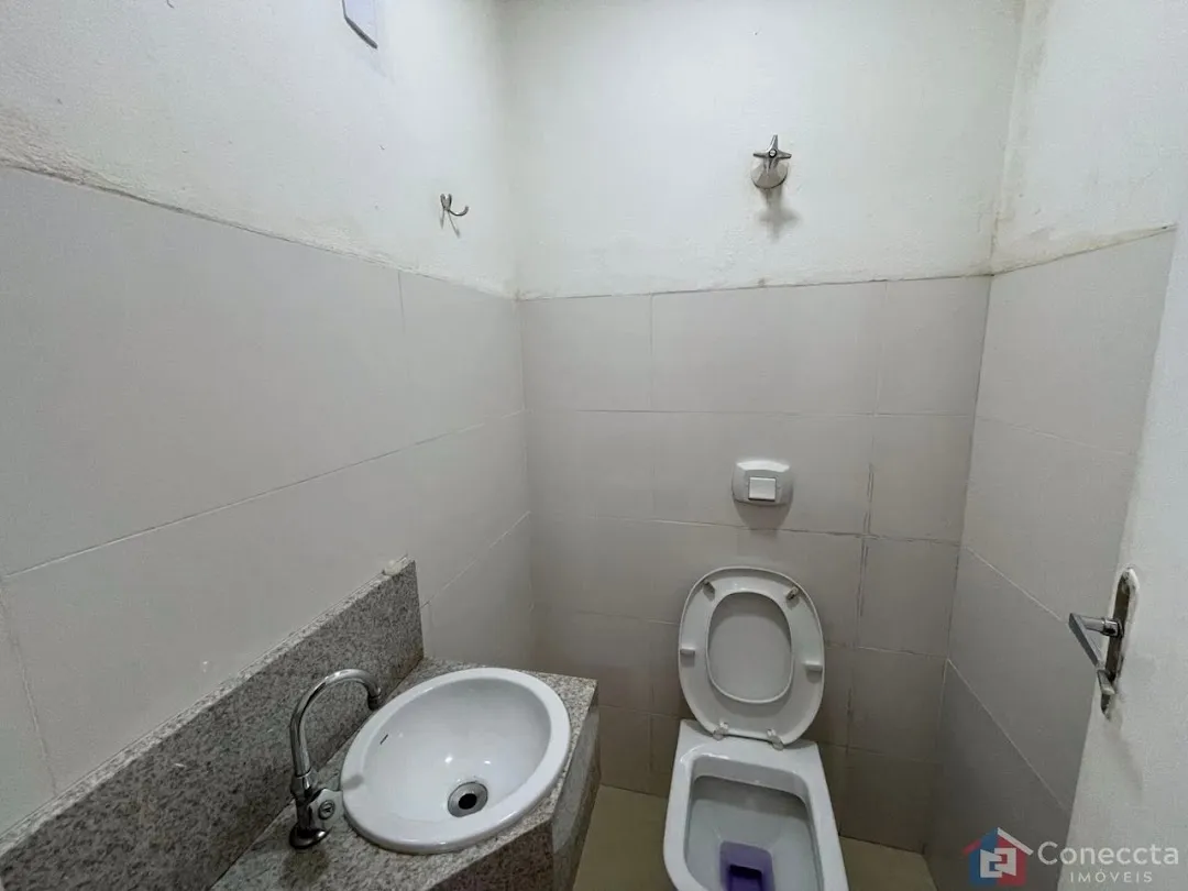 Imagem Loja para alugar, 21 m² por R$ 936,37 - Centro - Patos de Minas/MG