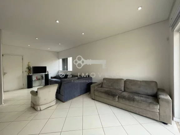 Imagem Casa à venda com 3 dormitórios e 2 suítes na Granja Viana – mais Galpão !