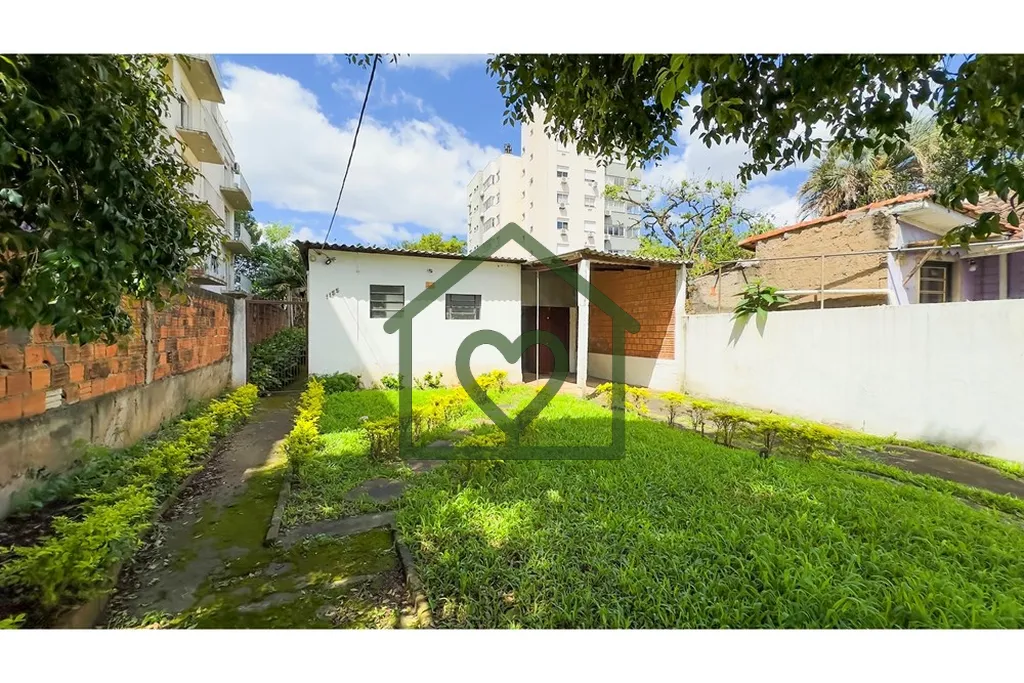 Imagem Terreno plano com 352m² localizado na Rua Edmundo Bastian 1155 no bairro Cristo Redentor medindo 8,...