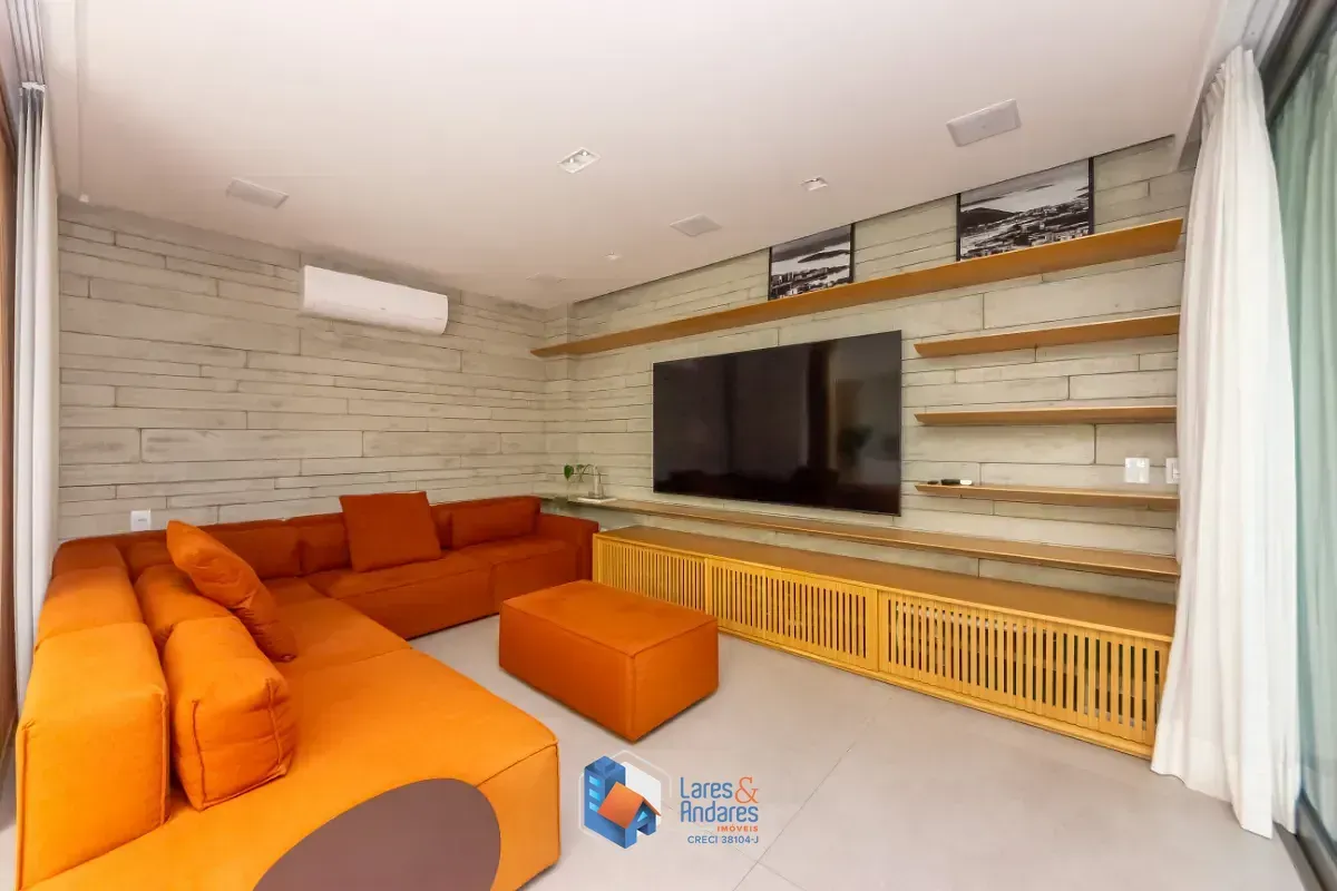 Imagem Casa no condomínio CONDOMINIO LAZULI para venda com 3 quartos, sendo 3 suítes, 404m²