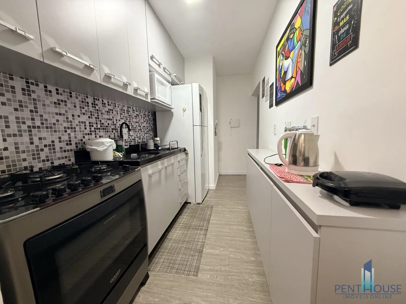 Imagem Apartamento com Terraço para Venda em Balneário Camboriú, CENTRO, 2 dormitórios, 1 banheiro, 1 vaga