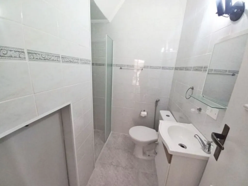 Imagem CASA COM 130,00 m² - AVIAÇÃO - PRAIA GRANDE SP