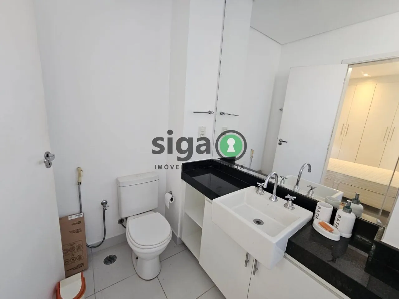 Imagem Apartamento mobiliado para alugar no Condomínio Limited Funchal