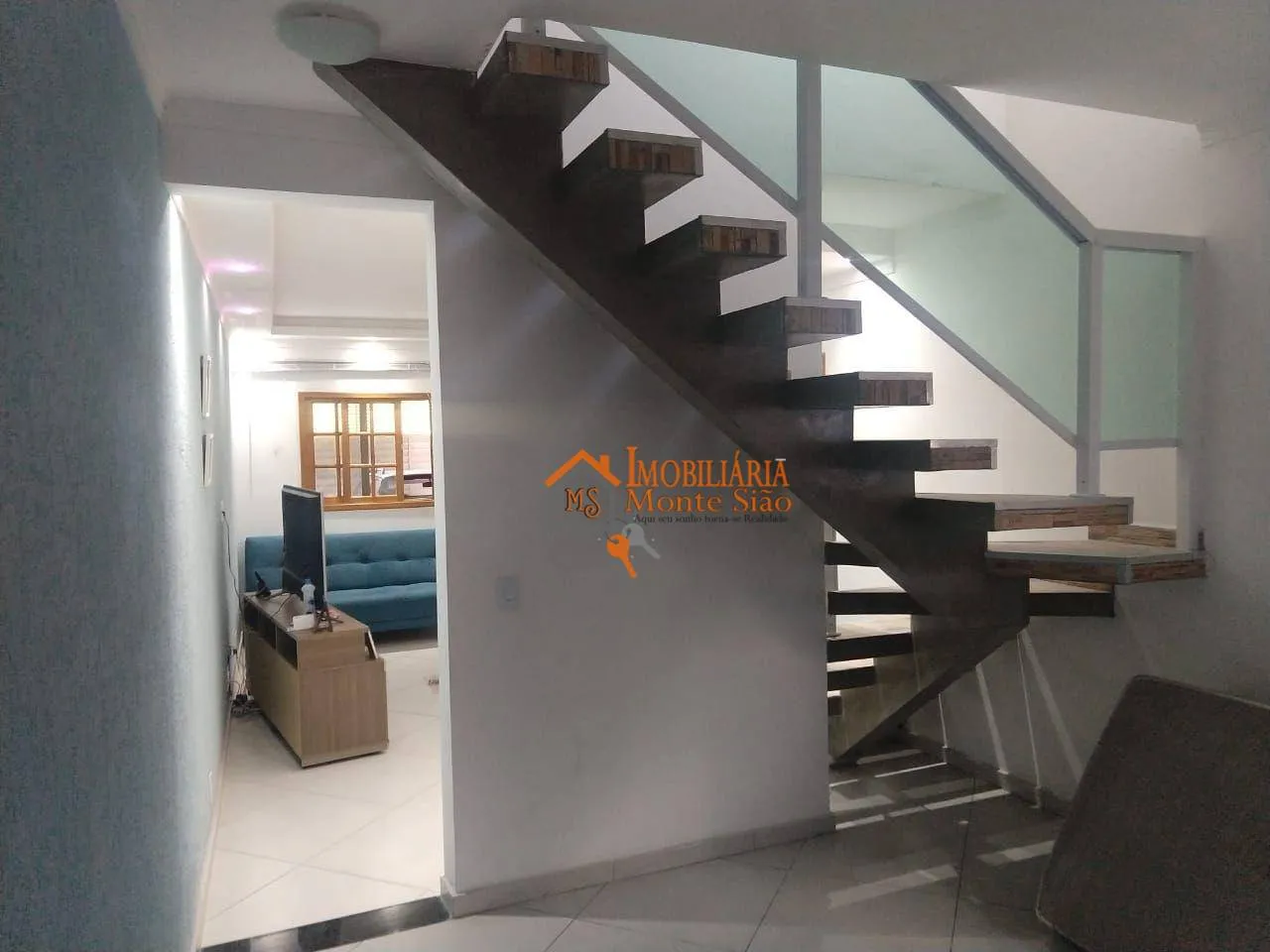 Imagem Sobrado com 3 dormitórios à venda, 176 m² por R$ 585.000,00 - Vila Rio de Janeiro - Guarulhos/SP