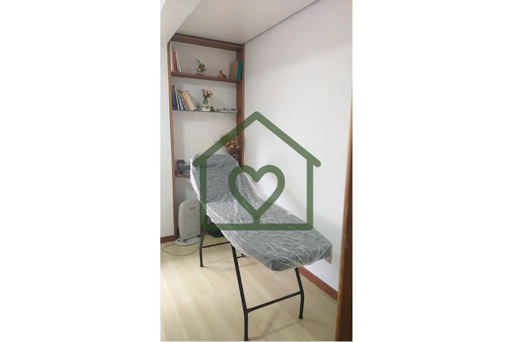 Imagem Descubra uma oportunidade única de adquirir um Cj. Comercial/Sala excepcionalmente localizado em Po...