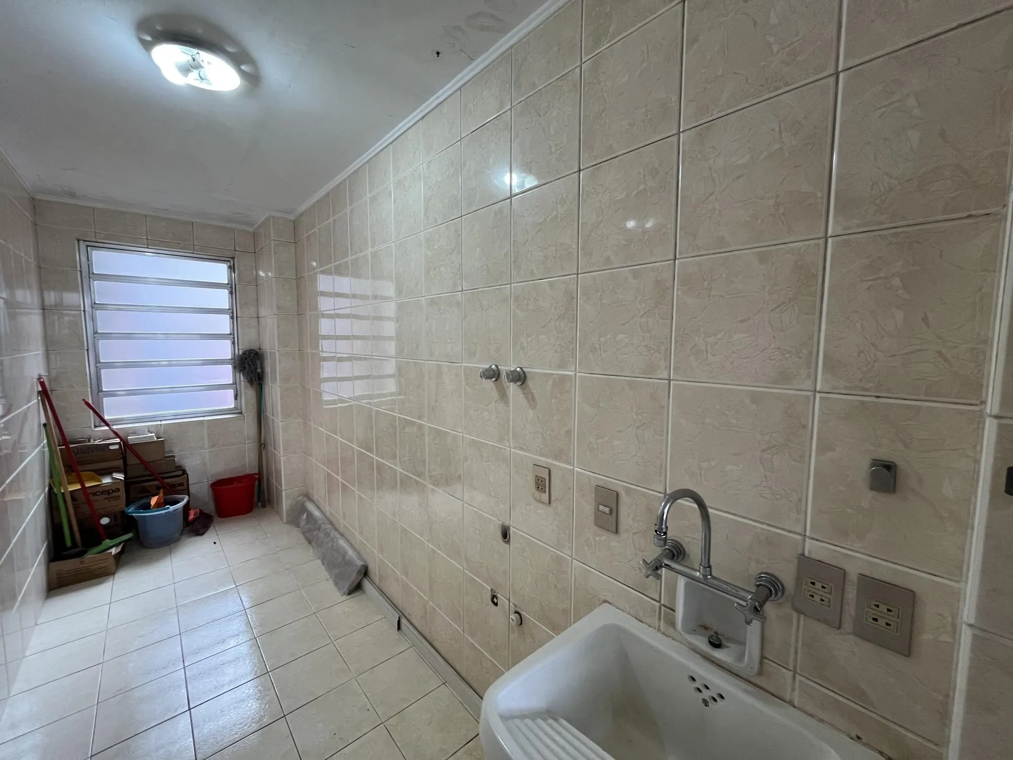 Imagem Apartamento Venda - 190.8m², 3 dormitórios, 1 suíte, 1 vaga - Centro Histórico