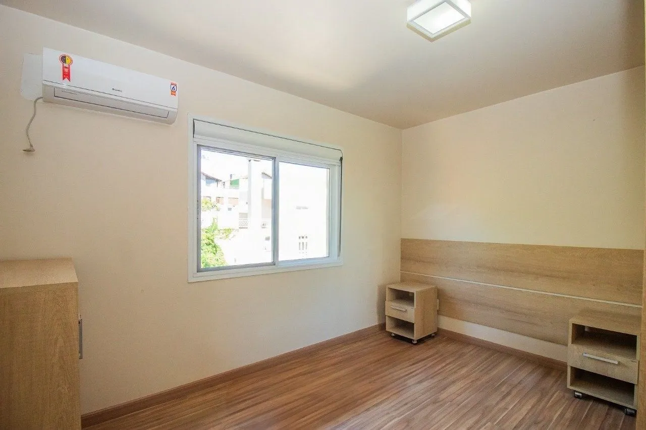 Imagem Apartamento com 70m², 2 dormitórios, 1 suíte, 1 vaga no bairro Higienópolis em Porto Alegre