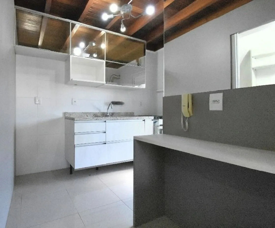 Imagem APARTAMENTO 2 DORMITÓRIOS COM 1 VAGA E SACADA COM CHURRASQUEIRA