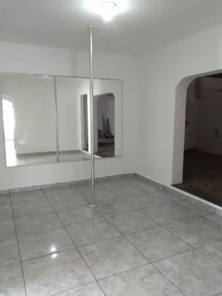 Imagem Descubra o sobrado versátil que une trabalho e conforto no coração S.A