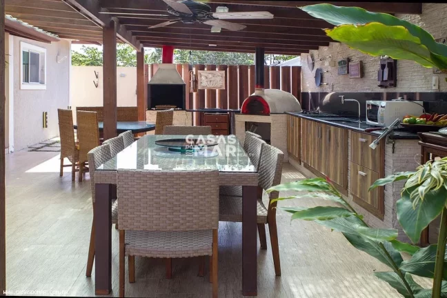 Imagem Casa de luxo em condomínio em Geribá, Armação dos Búzios-RJ: 4 suítes, 4 salas, 5 banheiros, 2 vagas de garagem e 350m² de área.