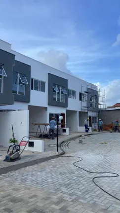 Imagem Casa de Condomínio com 2 Quartos à Venda, 77 m² em Nova Parnamirim - Parnamirim