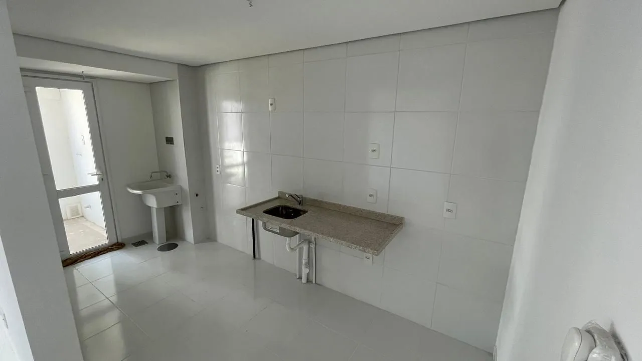 Imagem Apartamento novo 3 quartos com sacada e lazer completo no Condomínio Bravo