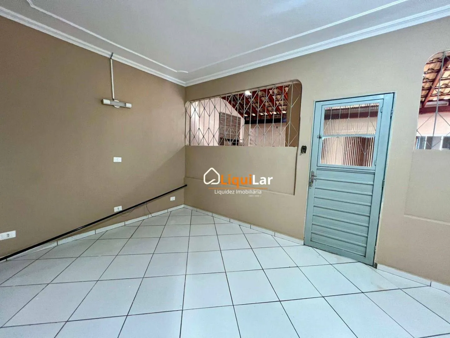 Imagem Imóvel Amplo com Dupla Aptidão Residencial ou Comercial em Terreno de 600 m² com Varanda Gourmet
