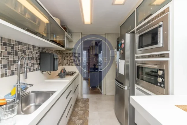 Imagem Imperdível apartamento à venda em São Paulo-SP, Vila Gumercindo: 3 quartos, 3 suítes, 2 salas, 5 banheiros, 3 vagas, 137m².