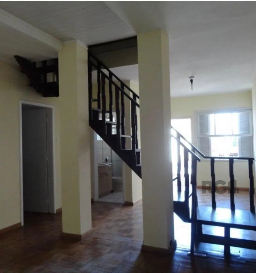 Imagem Cobertura com 92m² a venda no Bairro Sanatana