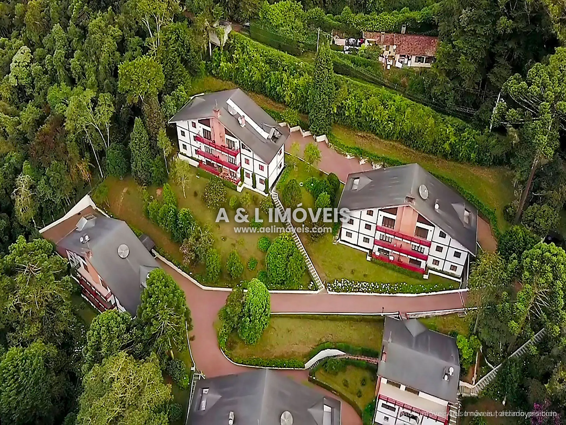 Imagem Apartamento à venda 103,58 m² na Vila Floresta, Campos do Jordão