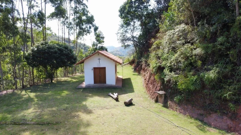 Imagem Terreno Comercial para Venda em Duas Barras, Vargem Grande, 5 dormitórios, 1 suíte, 3 banheiros