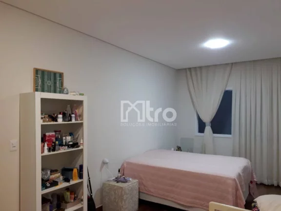 Imagem Casa com 3 dormitórios à venda, 205 m² por R$ 1.600.000,00 - Centro - Itajubá/MG