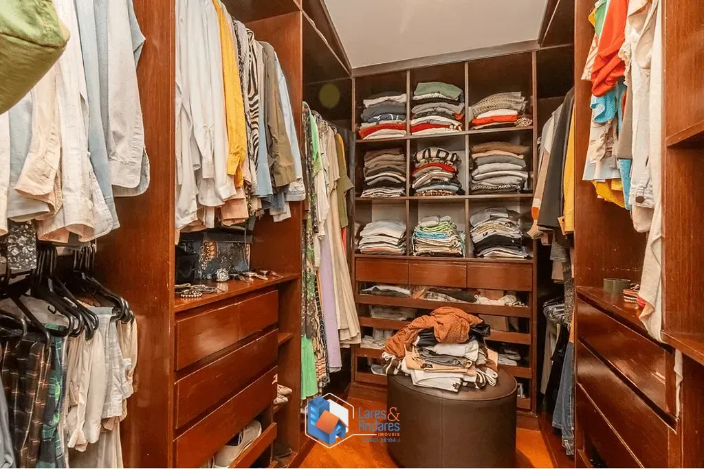 Imagem Casa à venda 4 Quartos 4 Suites 3 Vagas 220M² Bosque da Saúde São Paulo - SP