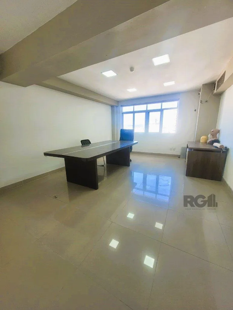 Imagem ANDAR INTEIRO NA GALERIA MALCOM 22º - SALA COMERCIAL LINDA E REFORMADA