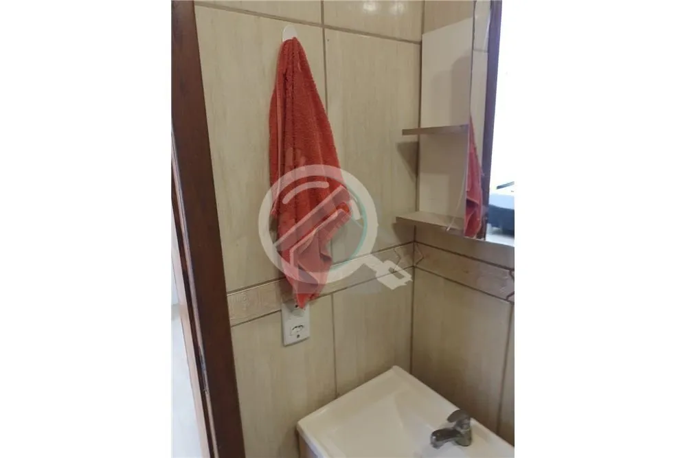 Imagem Apartamento, bem localizado. A 80m da Avenida Bento Gonçalves, e 100m da 3ª Perimetral, nas quais ...