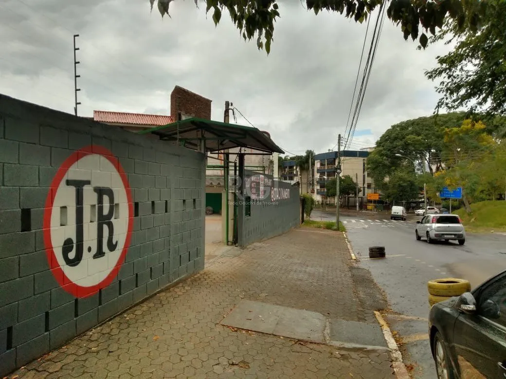 Imagem Terreno com 2 lotes individualizados com 32X31,5, com 992m² próximo à Cristiano Fischer