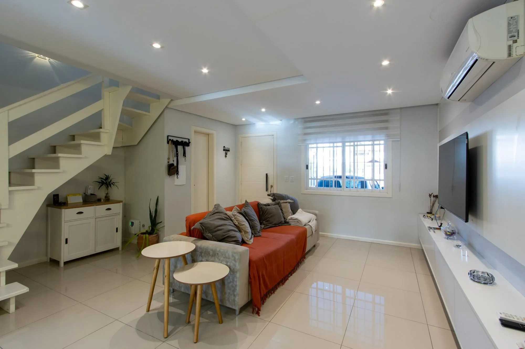 Imagem Casa sobrado, 3 quartos, 1 suite, 3 banheiros, 3 vagas em Ipanema