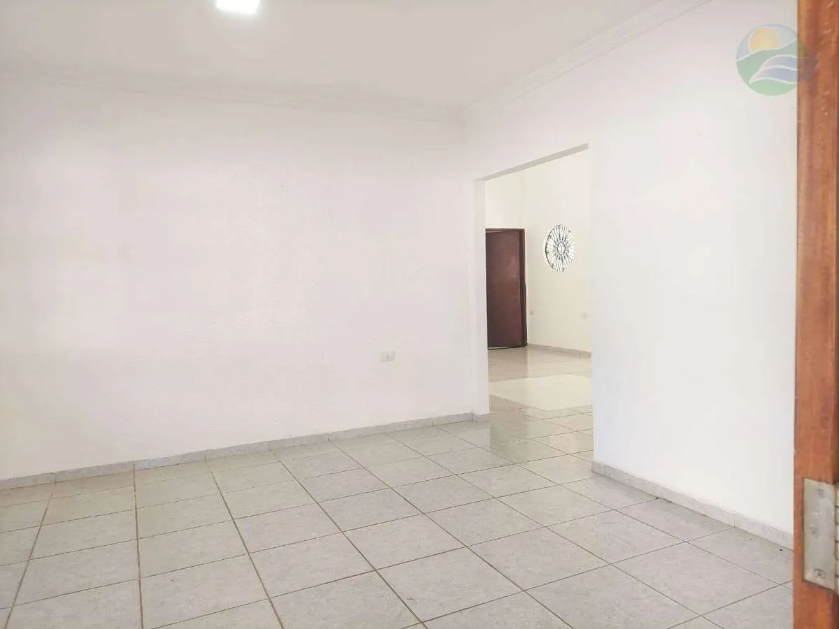 Imagem Casa Térrea em Gravatá | 4 Qts (3 Suítes), Piscina e 1.000m2 de área Verde.