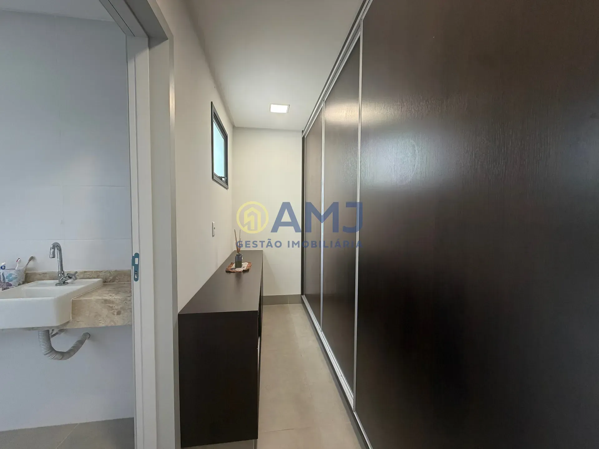 Imagem SOBRADO SEMI-NOVO À VENDA NO HOUSE GARDEN CASCAVEL | JARDIM ATLÂNTICO | GOIÂNIA