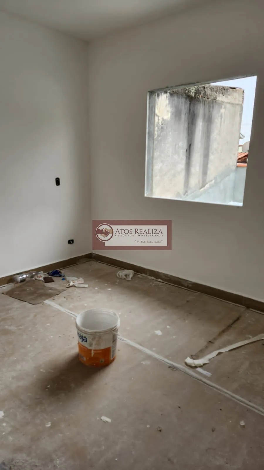 Imagem Vendo OPORTUNIDADE na Vila Ariete, Região de Campo Grande e Sabará, Sobrado de 108m² com 3 dormitórios, 1 suíte, sacada, 2 banheiros e 1 Lavabo, 2 vagas de garagem por R$720.000 para venda, Oportunidade, confira.