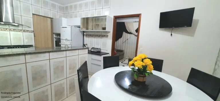Imagem CASA RESIDENCIAL em POÇOS DE CALDAS - MG, JARDIM CAMPOS ELÍSIOS