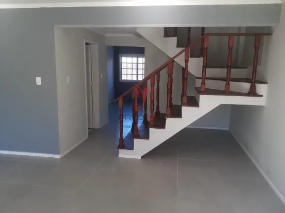 Imagem CASA ALTO PADRÃO no Recanto de Portugal, Impecavel, amplo pátio com acesso para carro