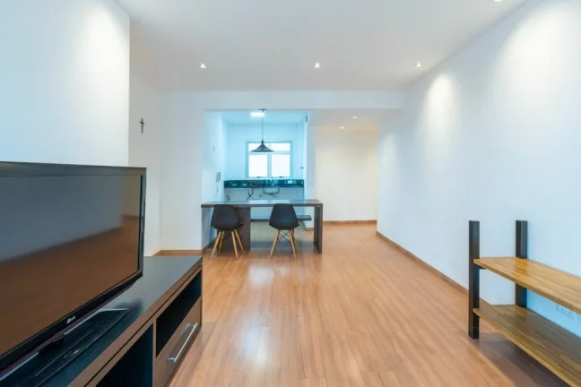Foto do imóvel Apartamento à venda em São Paulo, Vila Olímpia, com 2 quartos, 70m2 em Ponta Delgada
