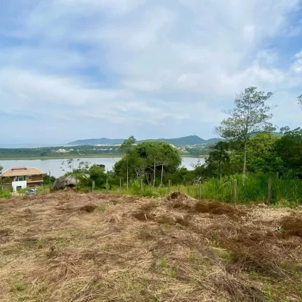 Imagem Terreno à venda em Garopaba-SC, bairro Macacu! 2.000m² com vista panorâmica. Venha conferir!