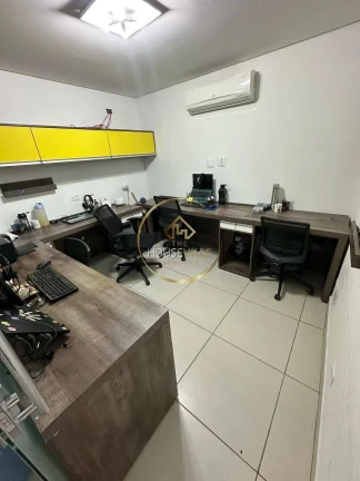 Imagem Ponto Comercial com 3 Andares, Frente para a Dutra, Próximo ao Centervale