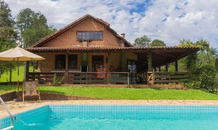 Imagem Sítio com 7 dormitórios à venda, 25000 m² por R$ 2.710.000,00 - Camanducaia - Camanducaia/MG
