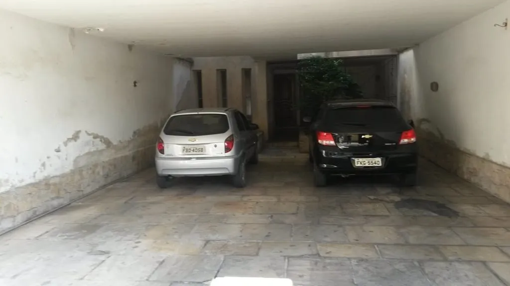 Imagem Comercial à venda 4 Quartos, 1 Suite, 7 Vagas, 211.5M², Centro, Pindamonhangaba - SP