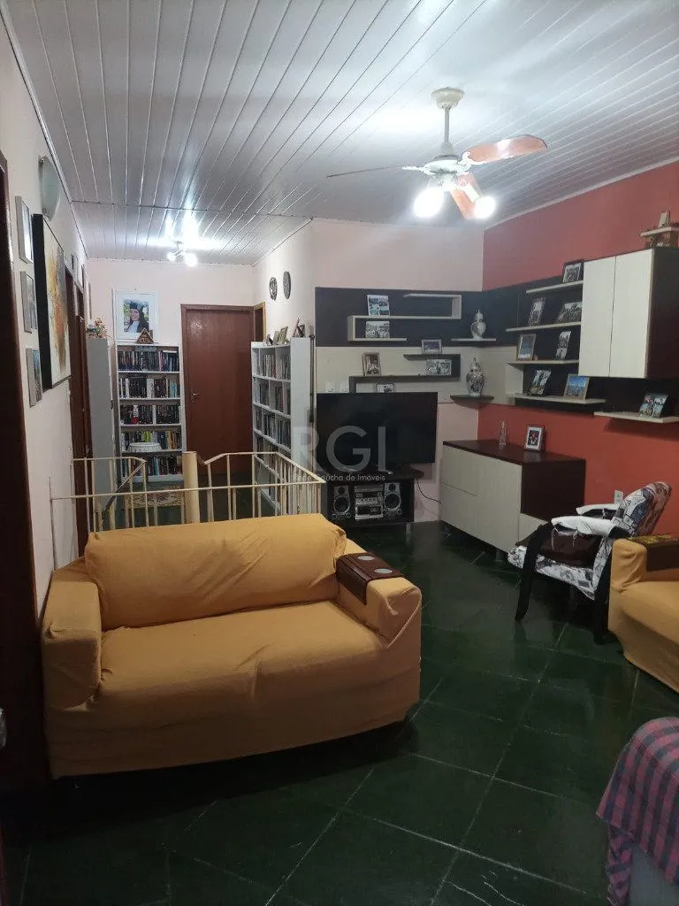Imagem Casa para Venda - 200m², 4 dormitórios, 2 vagas - Vila Ipiranga