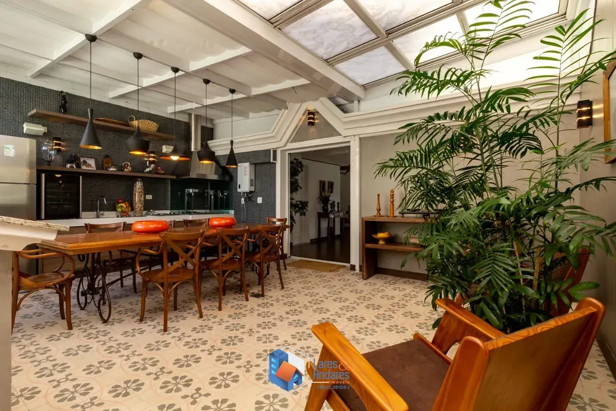 Foto do imóvel Sobrado para venda em Vila Santo Estéfano com 2 quartos, sendo 2 suítes, 272m² em Rua César Pina