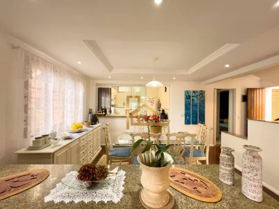 Imagem Casa com 3 quartos e lazer privativo perto do centro de Teresópolis