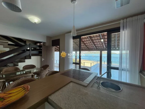 Imagem Casa frente mar Praia de Zimbros Bombinhas SC