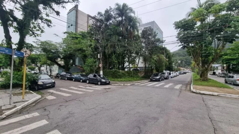 Terreno à venda, 800 m² - Pitangueiras - Guarujá/SP