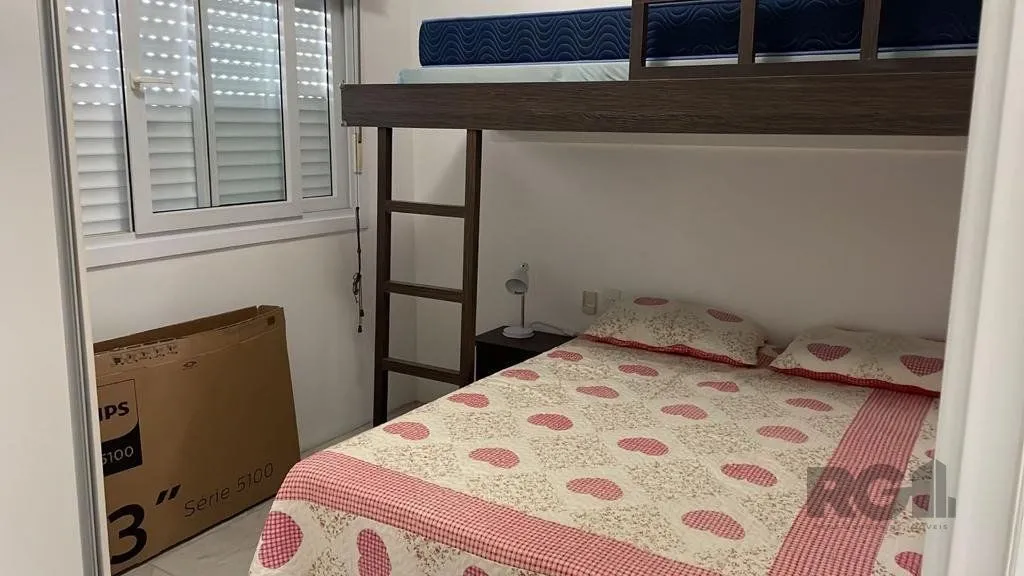 Imagem Casa no Condomínio Rossi 4 Dormitórios