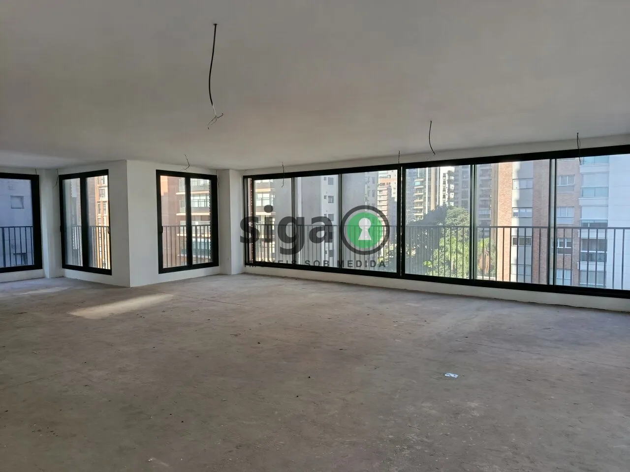 Imagem Apartamento para venda em Moema com 4 quartos e 4 vagas