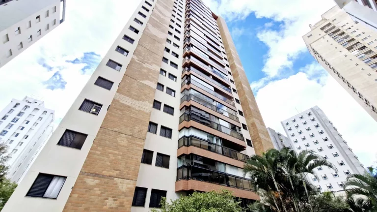 Foto do imóvel Apartamento lindo e reformado à venda, 4 quartos, condomínio completo, torre única, 3 vagas!!