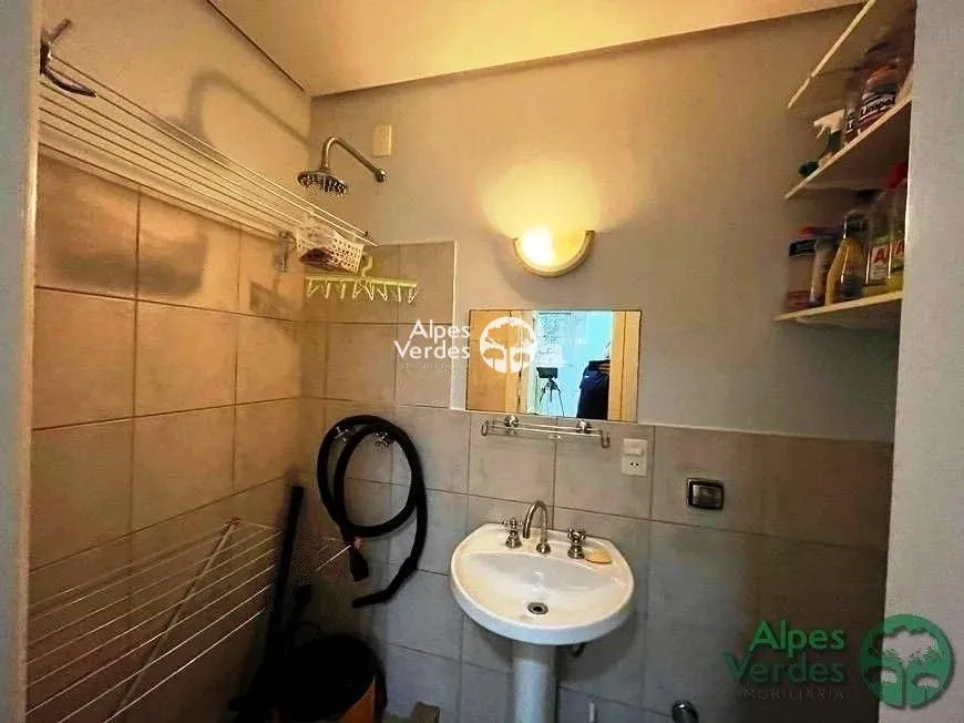 Imagem Casa com 2 quartos, 121,00m2, à venda em Canela, Palace Hotel