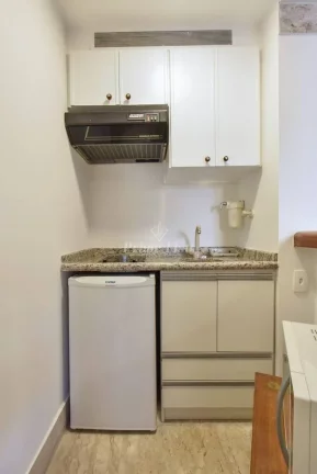 Imagem Flat disponível para venda no Golden Tower Residence no Itaim Bibi, com 43,55m², 1 dormitório e 1 vaga
