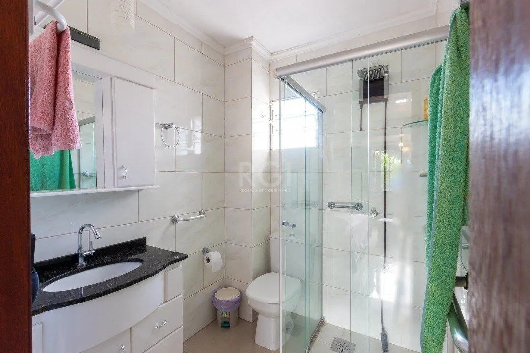 Imagem Casa para Venda - 300m², 5 dormitórios, 2 vagas - Cavalhada