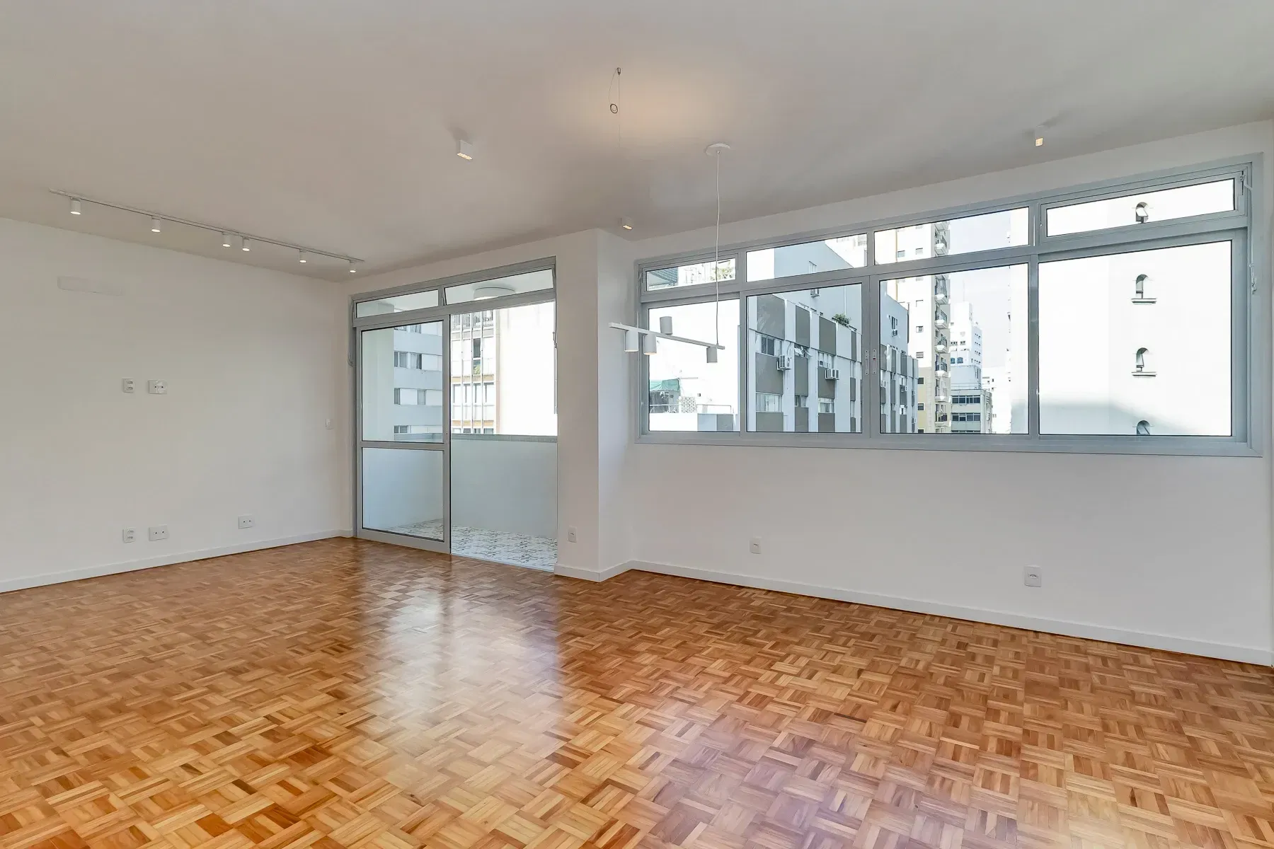 Imagem Apartamento com 2 Quartos à Venda, 107 m² em Jardim Paulista - São Paulo