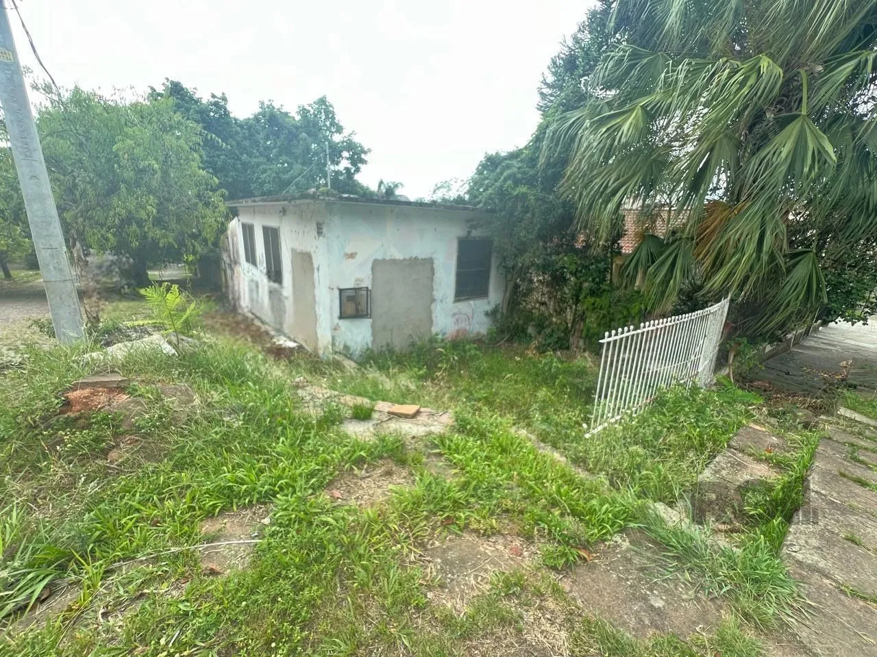 Imagem Terreno em Cristal